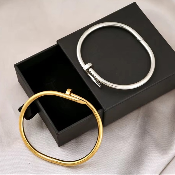 Juste En Clou Nail Silver Stainless Steel Waterproof Minimalist Bracelet - Picture 1 of 8